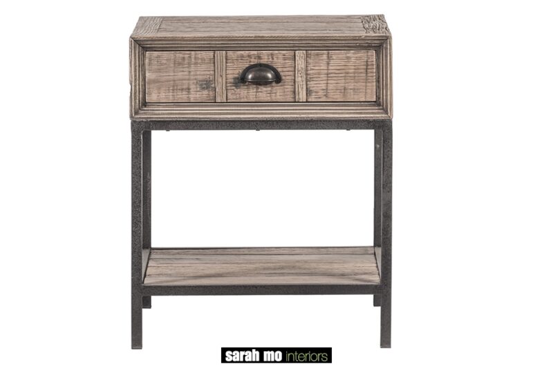 Bijzettafel met 1 lade in old pine - Nachtkastje - Landelijke meubels en verlichting - Sarah Mo